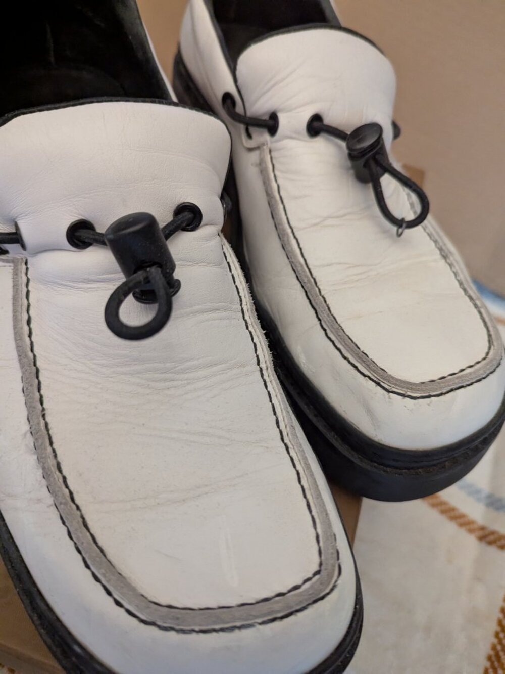 Kenneth Cole Mens shoes Chunky lug White / Moc-toe stitching Size 10.5